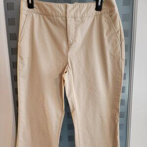 Dockers Stretch Capris (size 10, beige)